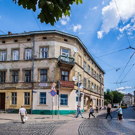 1 Bedroom Apartment Near Elizabeth'S The Cathedral Львов Экстерьер фото